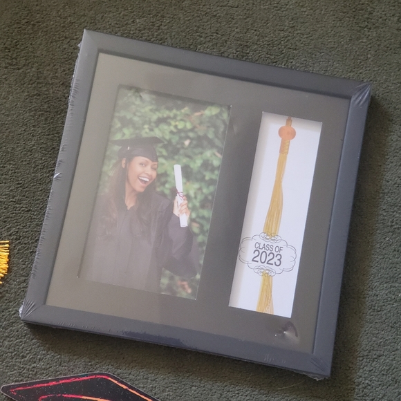 Graduation Table Top Decoration Bundle - Picture 5 of 15